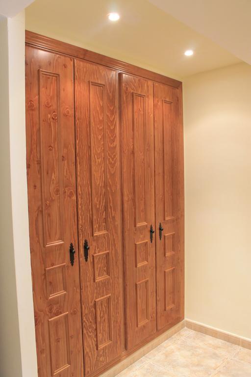 Apartamentos Turisticos Rosario Camarena de la Sierra Værelse billede